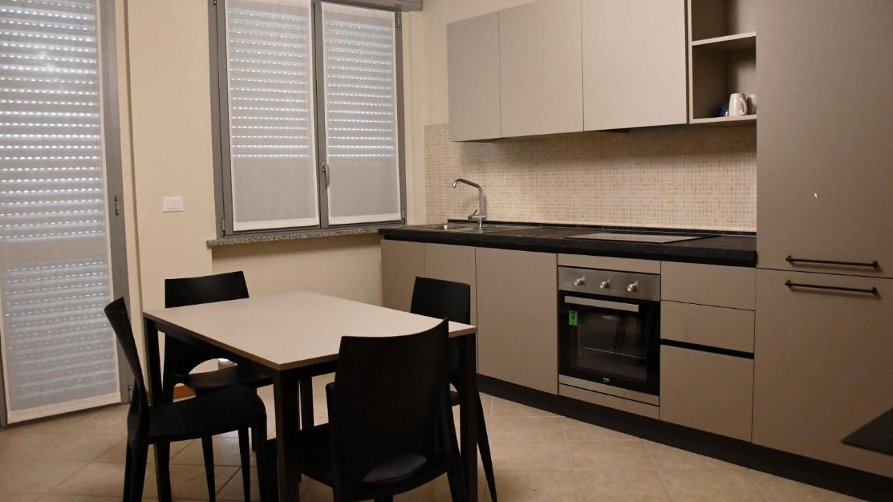 Eco Rooms & Apartments Voghera Extérieur photo