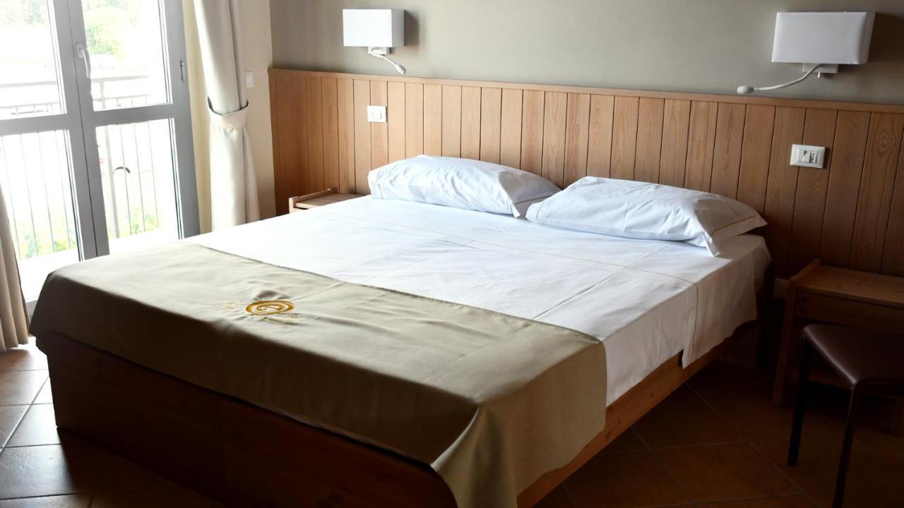 Eco Rooms & Apartments Voghera Extérieur photo